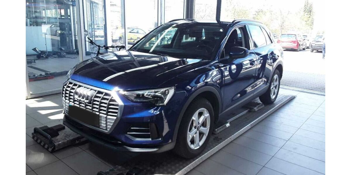 Audi Q3 29.883 km 26.930 &euro; Wolfratshausen 82515