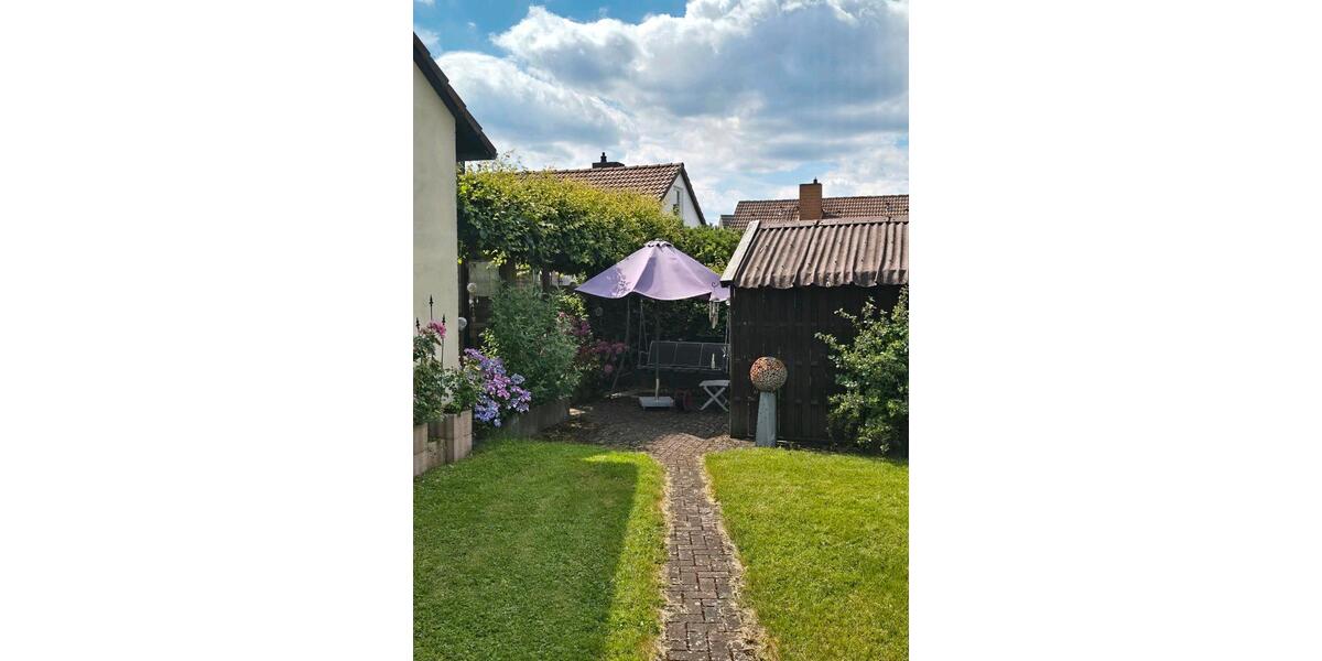 Einfamilienhaus Bad Arolsen - 5 Zimmer, 150 m&sup2;, 340.000&euro; | Angebot:27112574
