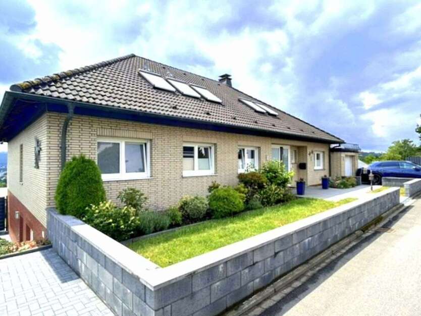Haus zum Kaufen in Hemer-Stübecken 759.000 € 250 m²