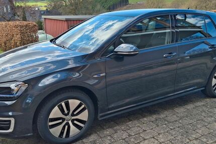 VW Golf 91.750 km 14.700 &euro; Erndtebrück 57339