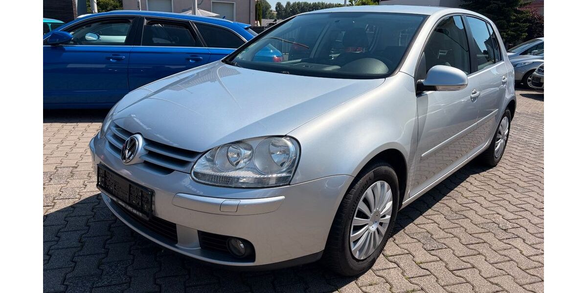 VW Golf 253.000 km 3.299 &euro; Elz 65604