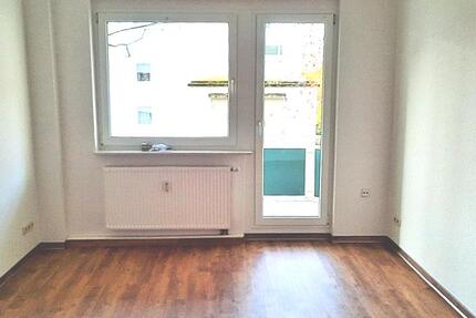 Herein spaziert, in Ihre neuen 4 Wände zimmer