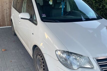 VW Touran 280.000 km 1.799 &euro; Bönebüttel 24620