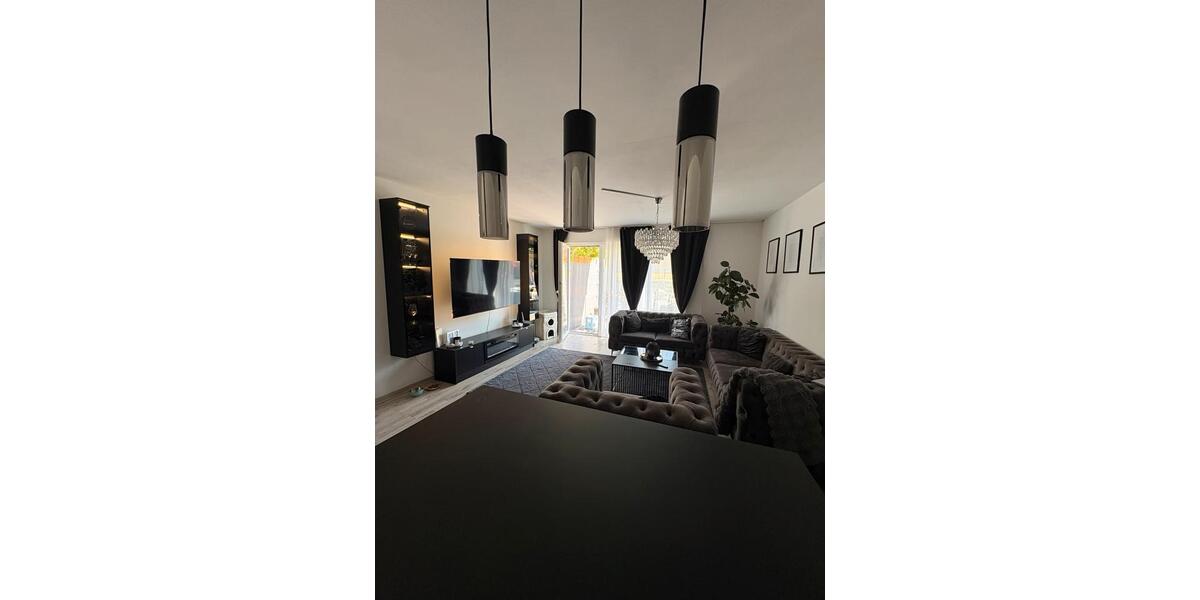 Erdgeschoßwohnung Grevenbroich Neuenhausen - 2 Zimmer, 64 m&sup2;, 850&euro; | Angebot:26350518