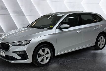 Skoda Scala 9.864 km 19.900 € Berlin 13051