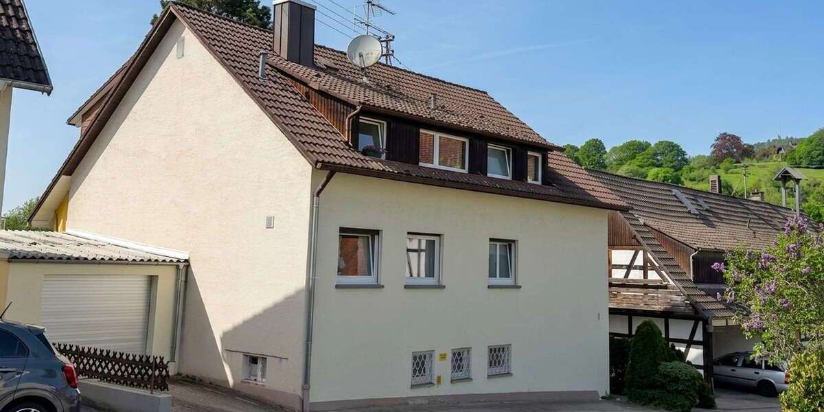 Einfamilienhaus Baden-Baden Baden - 8 Zimmer, 180 m&sup2;, 395.000&euro; | Angebot:26363419