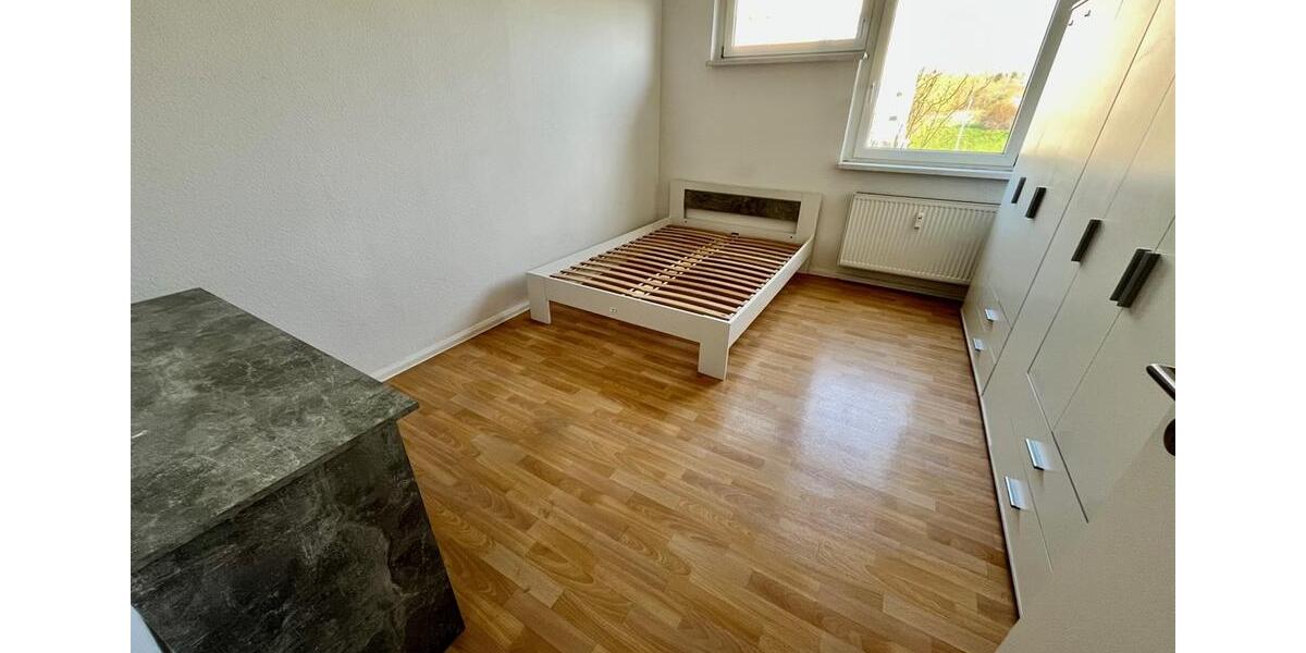 Etagenwohnung Oelsnitz (Vogtland) - 3 Zimmer, 69 m&sup2;, 450&euro; | Angebot:26168697
