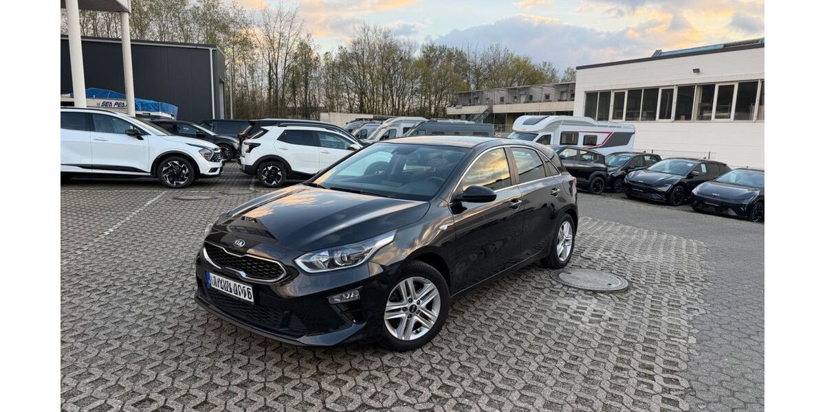 Kia ceed / Ceed 47.000 km 14.950 &euro; Bergisch Gladbach 51427