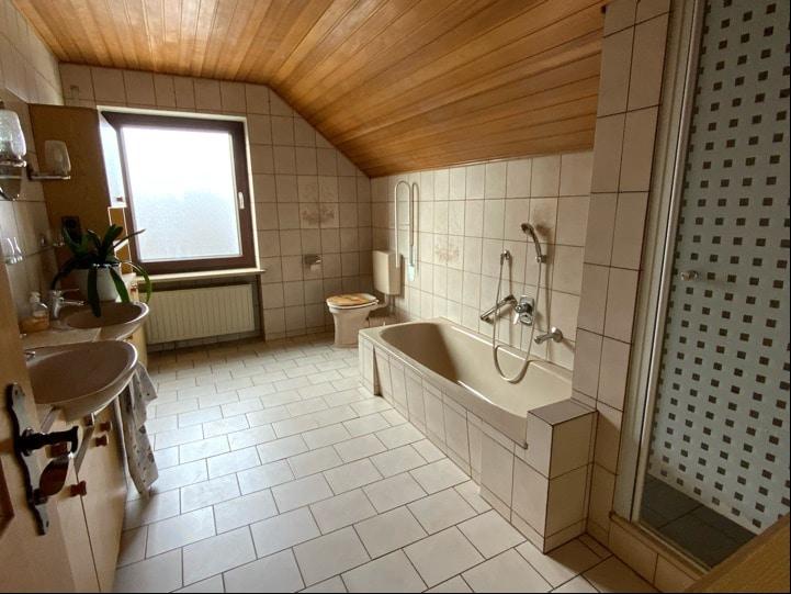 Einfamilienhaus Manching - 6 Zimmer, 190 m&sup2;, 1.500&euro; | Angebot:24849904