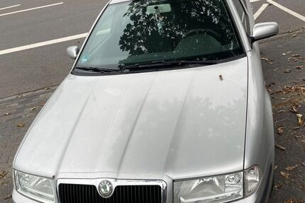 Skoda Octavia 300.100 km 1.100 &euro; Netphen 57250