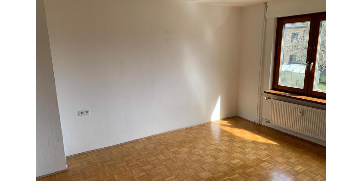 Doppelhaushälfte Villingen-Schwenningen Schwenningen - 8 Zimmer, 169 m&sup2;, 390.000&euro; | Angebot:26426887
