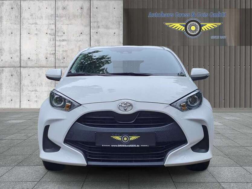 Toyota Yaris 17.400 km 14.400 € Göppingen 73033