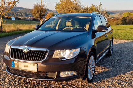 Skoda Superb 115.700 km 5.499 &euro; Leinefelde-Worbis 37339