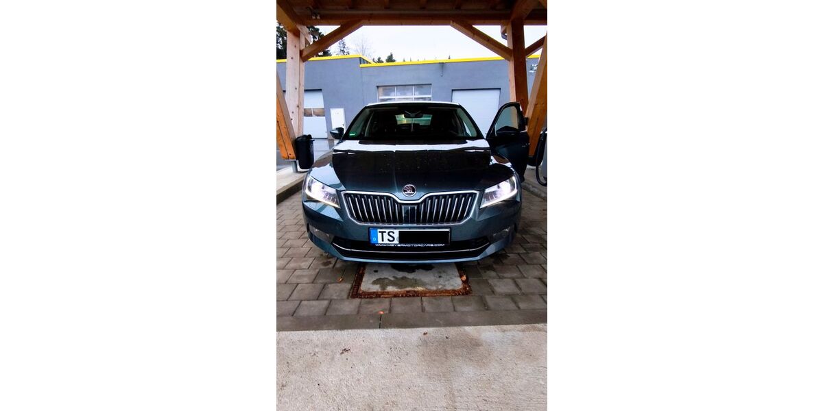 Skoda Superb 91.000 km 13.800 &euro; Traunstein 83278