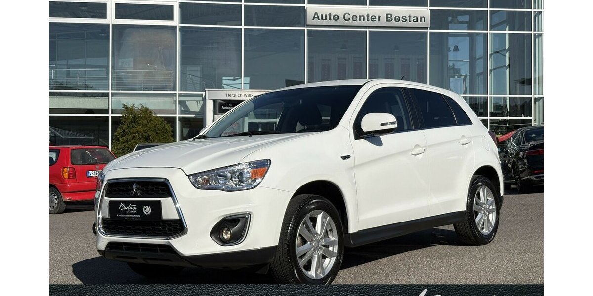 Mitsubishi ASX Basis 2WD PDC/KLIMA/SITZHEIZUNG/USB/1.HAND 46.244 km 5.700 &euro; Villingen-Schwenningen 78054