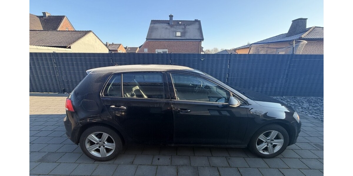 VW Golf 232.000 km 6.499 &euro; Bergkamen 59192