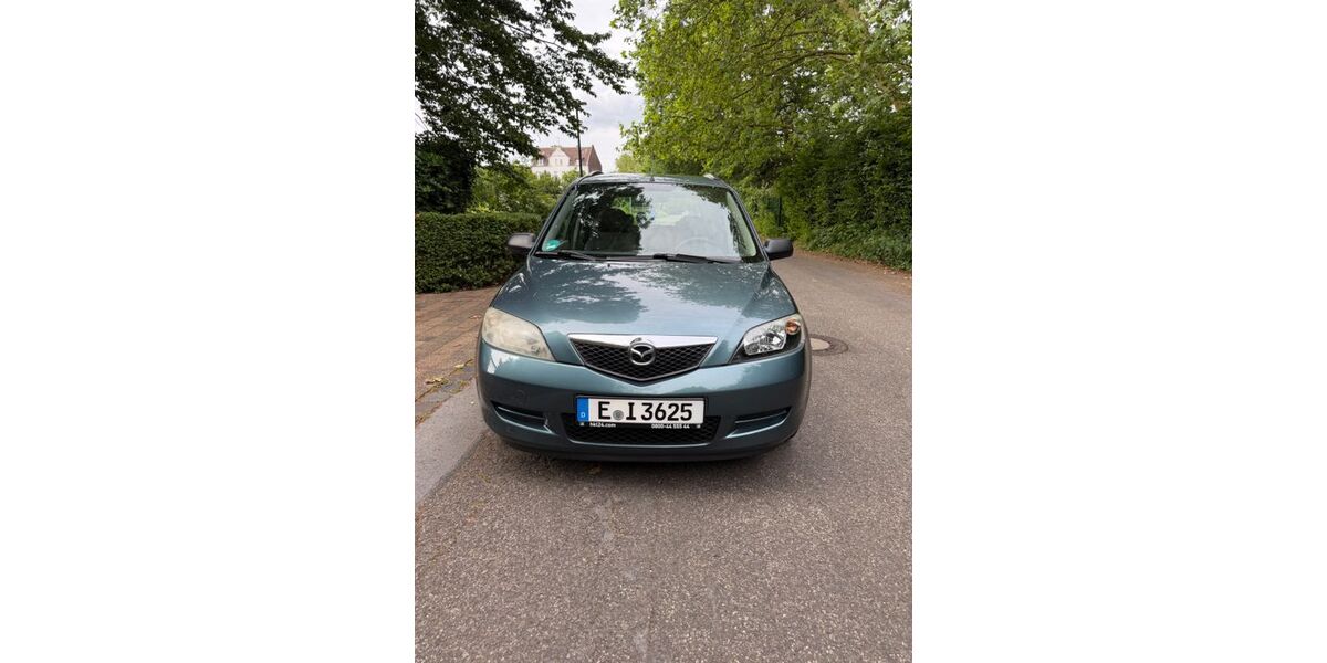 Mazda 2 136.800 km 1.999 &euro; Essen 45329