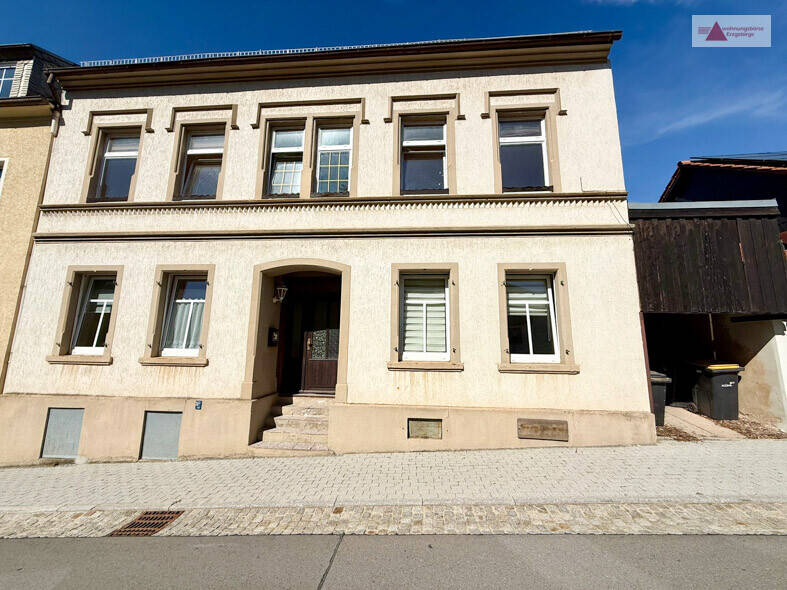 Reihenmittelhaus Zschopau - 9 Zimmer, 210 m&sup2;, 69.000&euro; | Angebot:22452439