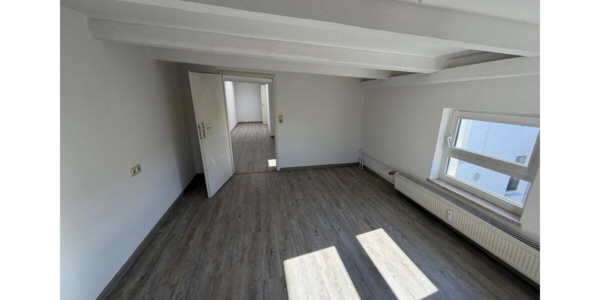 Dachgeschoßwohnung Halle (Saale) Am Wasserturm/Thaerviertel - 2 Zimmer, 58 m&sup2;, 420&euro; | Angebot:26398608