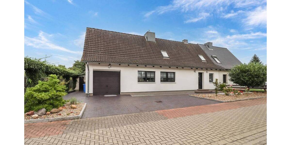 Doppelhaushälfte Salzwedel - 8 Zimmer, 215 m&sup2;, 349.000&euro; | Angebot:25743794