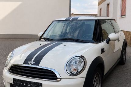Mini ONE 146.773 km 3.900 &euro; Roxheim 55595