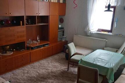 Haus Neuhaus am Rennweg - 4 Zimmer, 86 m&sup2;, 650&euro; | Angebot:25312036
