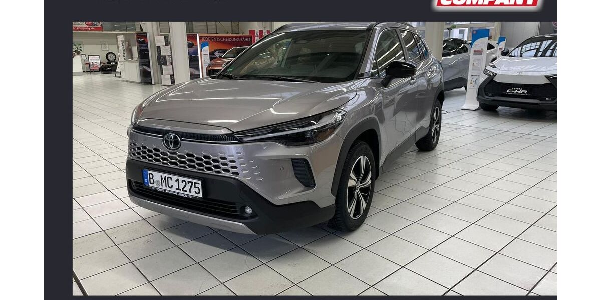 Toyota Corolla Cross 2.500 km 42.940 &euro; Berlin 13403
