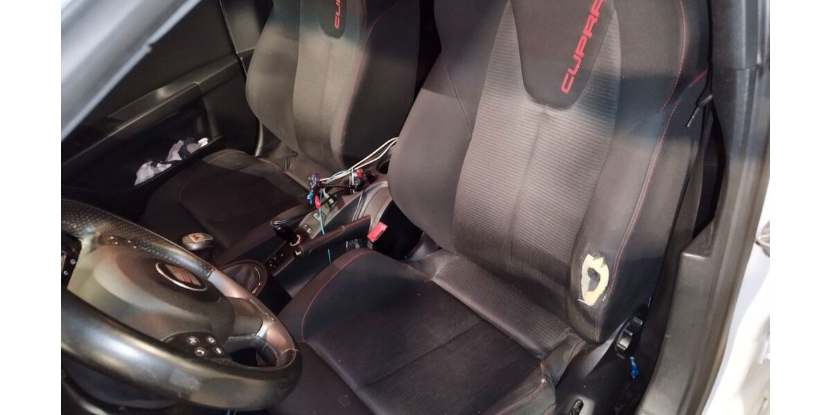 Seat Leon 234.000 km 6.200 &euro; Ulm 89079