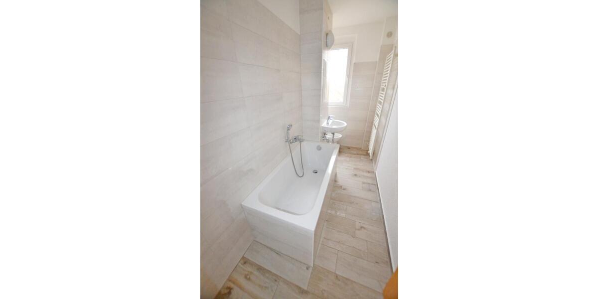 Etagenwohnung Sangerhausen - 4 Zimmer, 72 m&sup2;, 446&euro; | Angebot:26381074
