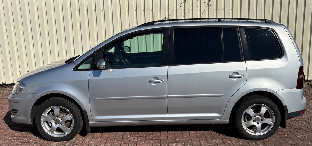 VW Touran 289.537 km 3.790 &euro; Wallenhorst 49134
