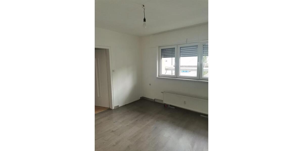 Mehrfamilienhaus, Wohnhaus Trossingen - 10.5 Zimmer, 220 m&sup2;, 339.000&euro; | Angebot:27083427