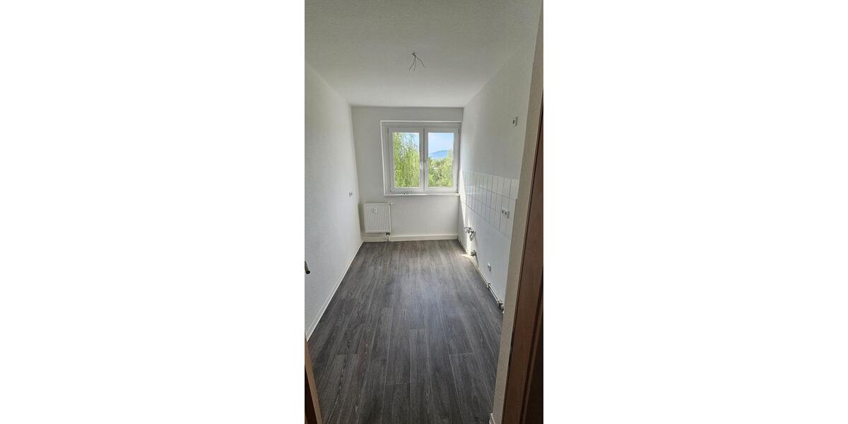 Etagenwohnung Zittau - 4 Zimmer, 70 m&sup2;, 412&euro; | Angebot:26490328