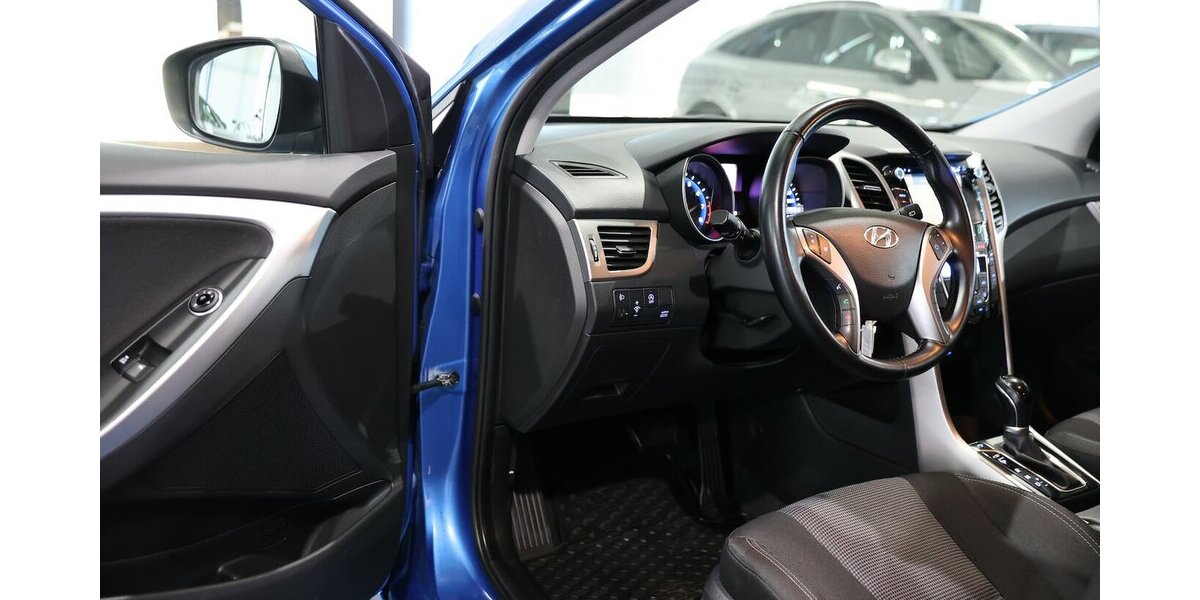 Hyundai i30 1.6 T-GDI STYLE / AUTOMATIK / NAVI+KAMERA 78.000 km 13.777 &euro; Hamm 59077