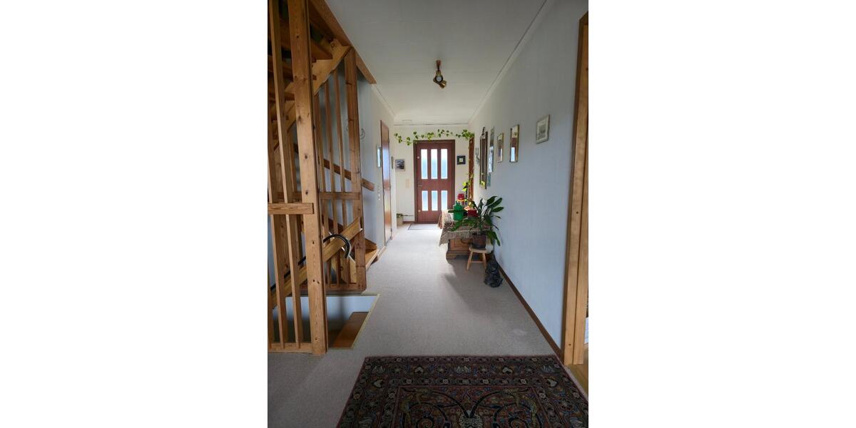 Einfamilienhaus Bad Berleburg - 7 Zimmer, 180 m&sup2;, 330.000&euro; | Angebot:26476166