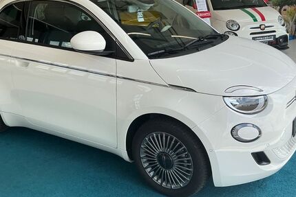 Fiat 500e 12.943 km 19.990 &euro; Eckental 90542