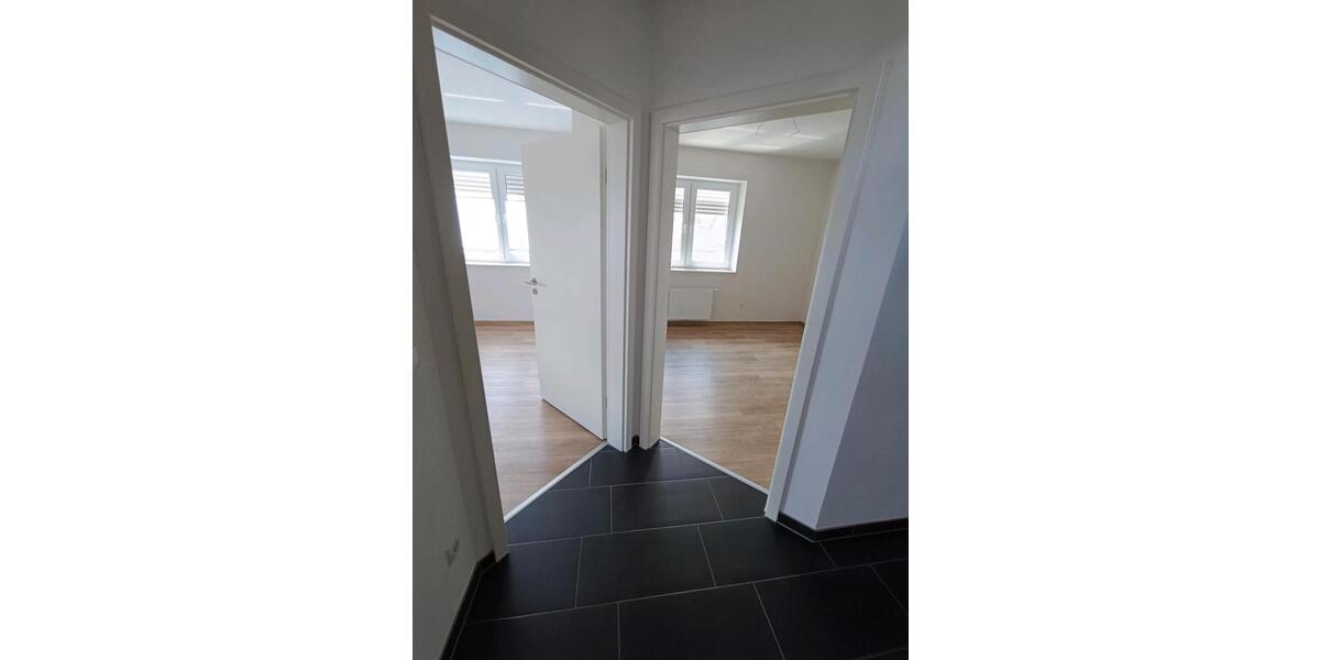 Neuwertige Doppelhaushälfte mit Einbauküche zu vermieten Wohnung 4 zimmer