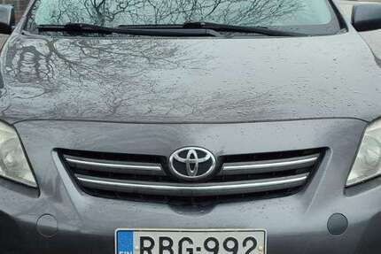 Toyota Corolla 346.211 km 3.700 &euro; Hamburg 20537