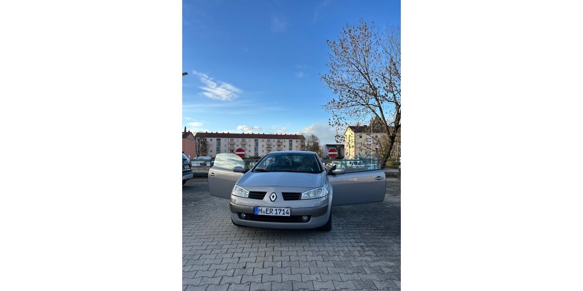 Renault Megane 118.000 km 3.400 &euro; München 80689