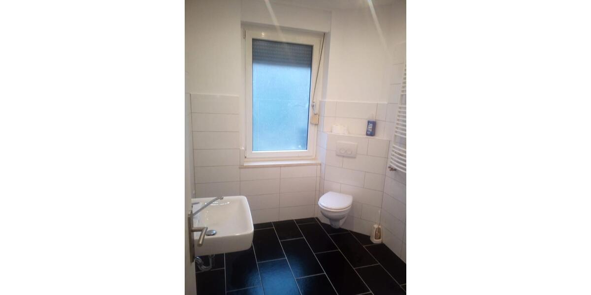 Erdgeschoßwohnung Dessau-Roßlau Brambach - 3 Zimmer, 80 m&sup2;, 400&euro; | Angebot:22751224