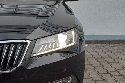 Skoda Superb 147.798 km 22.999 &euro; Aschheim 85609