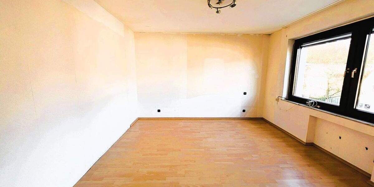 Etagenwohnung Mülheim an der Ruhr Saarn - 3 Zimmer, 95 m&sup2;, 224.800&euro; | Angebot:24836469