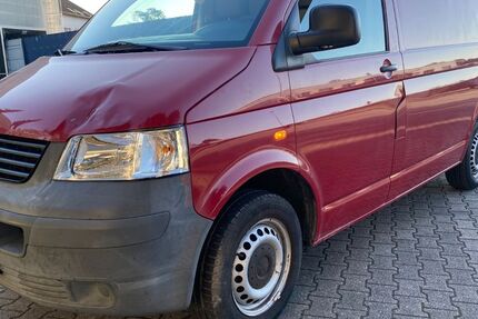 VW T5 Transporter 180.000 km 3.250 € Lorsch 64653