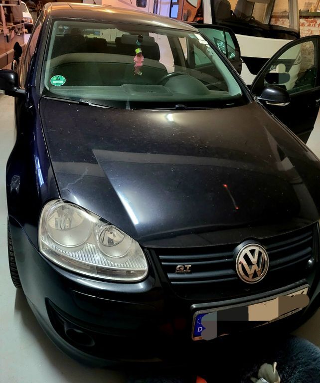 VW Golf 203.000 km 2.500 € Leipzig 04349