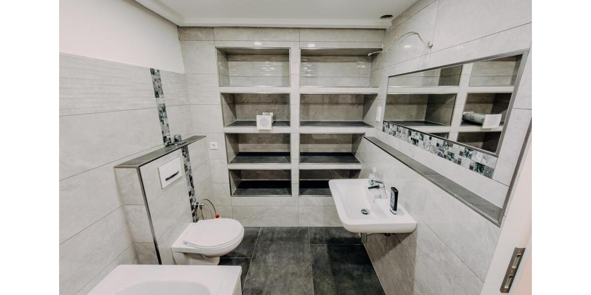 Luxuriöses Einfamilienhaus mit modernem Soutterain- Ausbau 5 zimmer