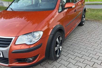 VW Touran 258.500 km 4.499 € Waging am See 83329