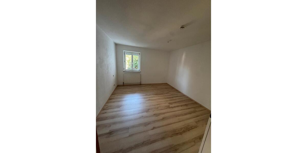 Etagenwohnung Straubing - 2 Zimmer, 71 m&sup2;, 781&euro; | Angebot:26381494