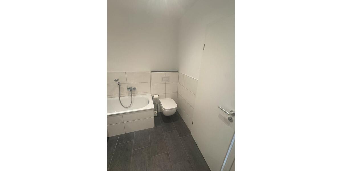 Reihenhaus Essingen - 5 Zimmer, 140 m&sup2;, 400.000&euro; | Angebot:27156393