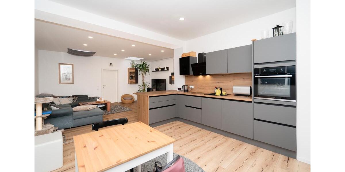 Etagenwohnung Bad Neustadt an der Saale - 3 Zimmer, 90 m&sup2;, 750&euro; | Angebot:25918694