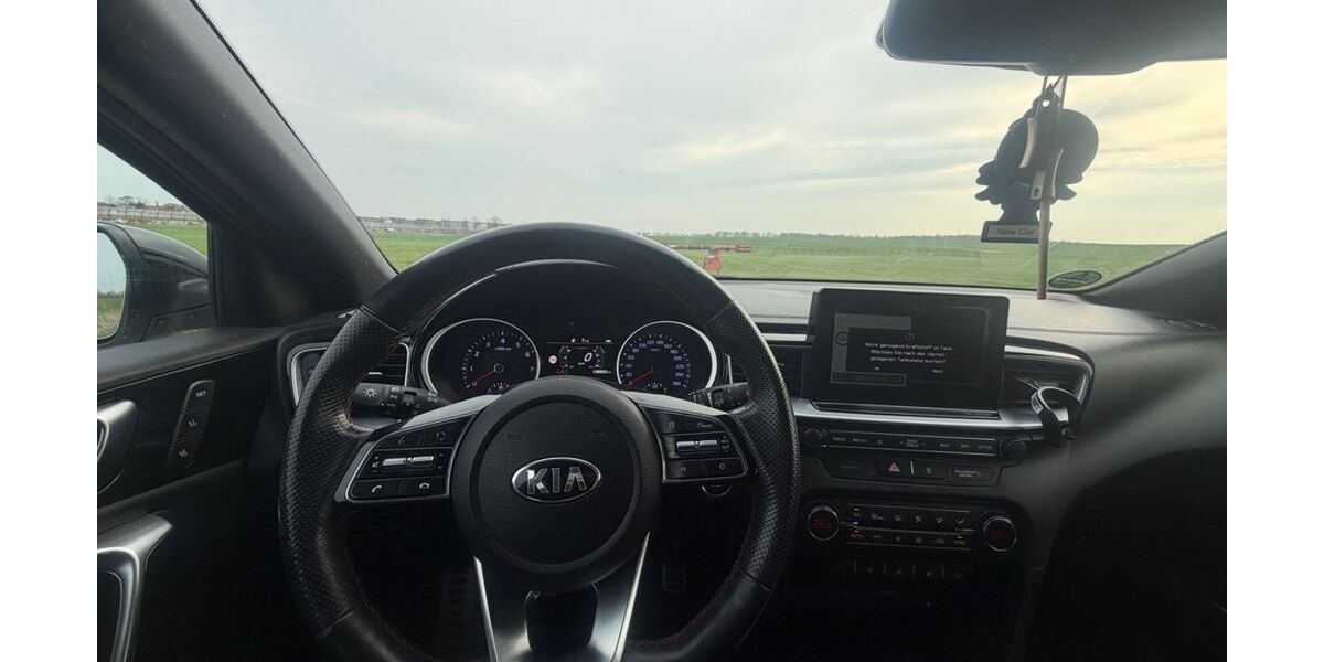 Kia pro ceed / ProCeed 108.902 km 15.000 &euro; Braunschweig 38120