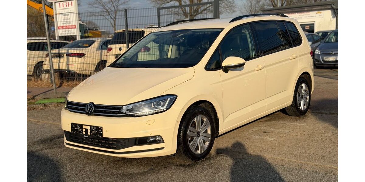 VW Touran 179.000 km 17.500 &euro; Stapelfeld bei Hamburg 22145